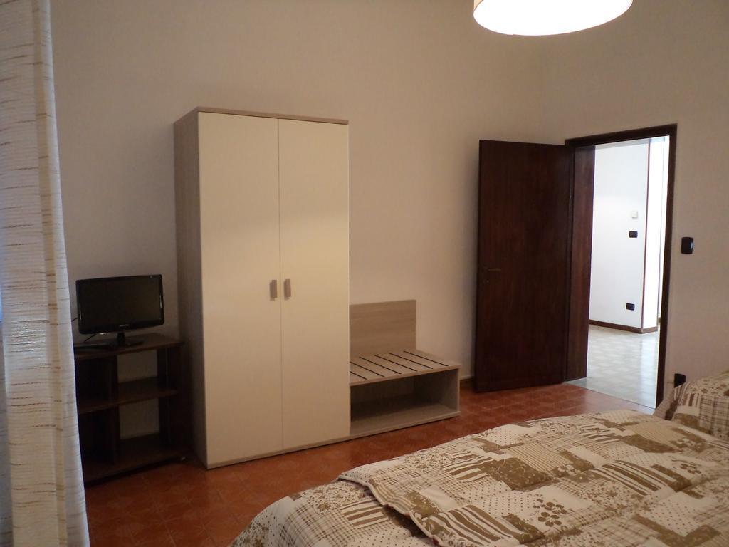Ferienwohnung Irene Pistoia Zimmer foto
